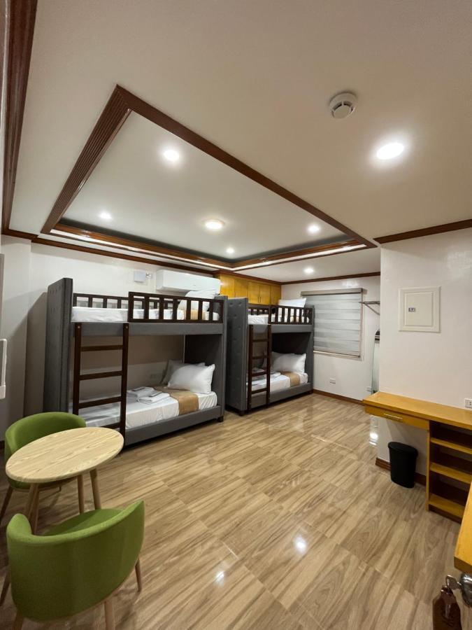 The Legacy Hotel Tayabas Zimmer foto