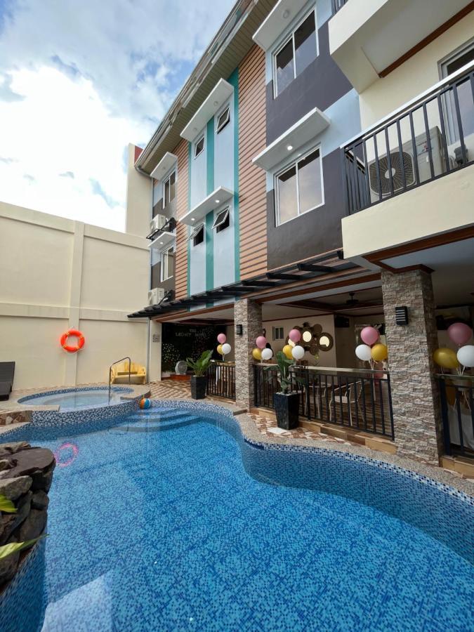 The Legacy Hotel Tayabas Exterior foto