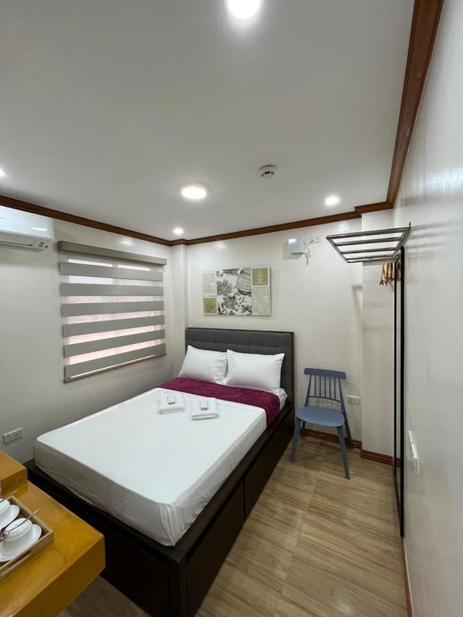 The Legacy Hotel Tayabas Zimmer foto
